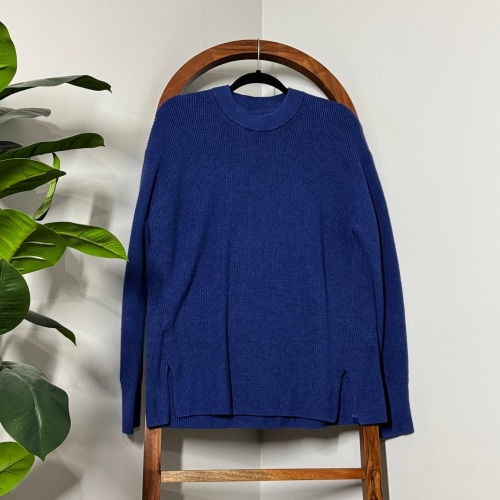 Lululemon 8 Blue Merino Wool Blend Ribbed Crewneck Sweater